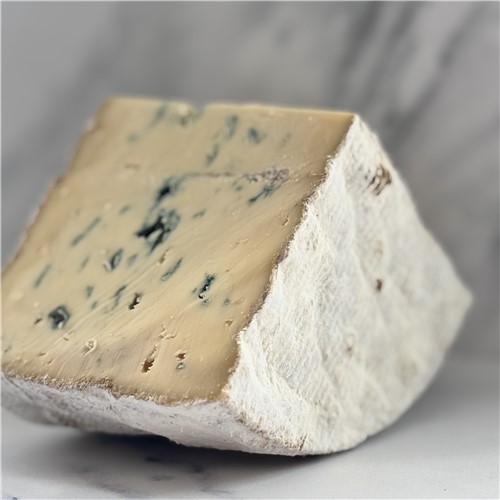 PEVENSEY BLUE 1/2 1.3KG