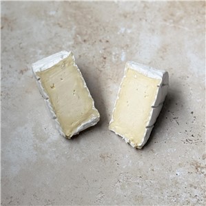 CORNISH BRIE HEART 100G